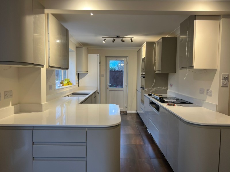 white kitchen worktop with rounded edges