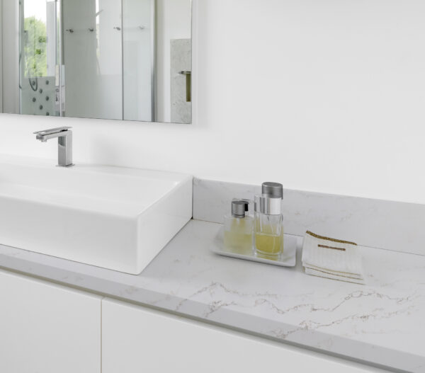 Quartz, Calacatta Milan by Classic Quartz - Image 3